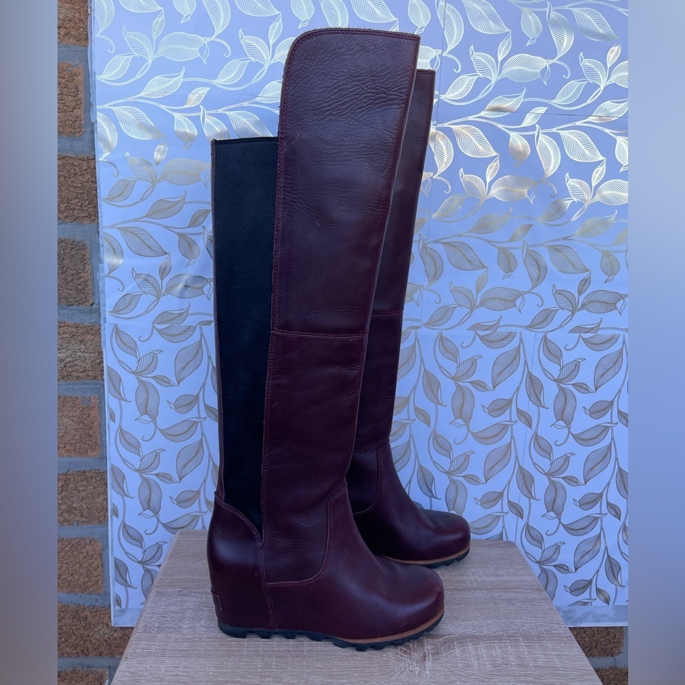 Sorel Fiona OTK Wedge Boots in Dark Burgundy Leather | Size 8.5 - Picture 4 of 10